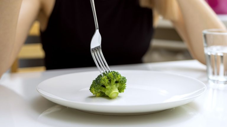 When to Stop Eating Broccoli: Signs You Shouldn't Ignore
