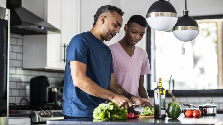 A Common Green Vegetable May Reduce Heart Disease Risk by Lowering Cholesterol, Blood Pressure, and Stroke Probability A Common Green Vegetable May Reduce Heart Disease Risk by Lowering Cholesterol, Blood Pressure, and Stroke Probability