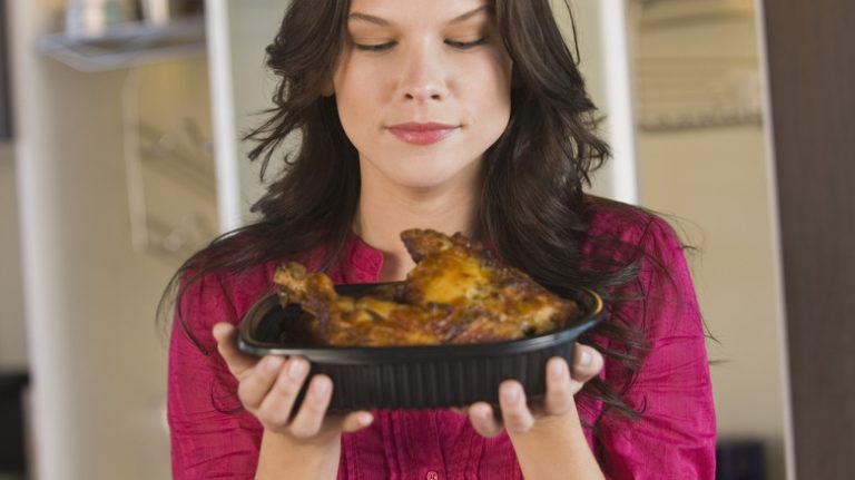 If Your Rotisserie Chicken Appears This Way, It Might Be a Warning Sign<br /> If Your Rotisserie Chicken Appears This Way, It Might Be a Warning Sign<br />