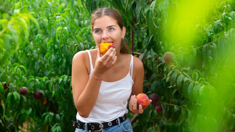 Consuming This Low-Carb Summer Fruit Might Also Reduce Cancer Risk