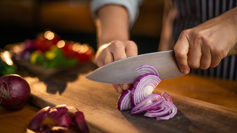 The Effects of Consuming Excessive Onions on Your Health