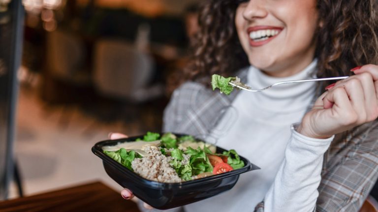How Canned Tuna Can Aid in Weight Loss: A Low-Calorie, High-Protein Option