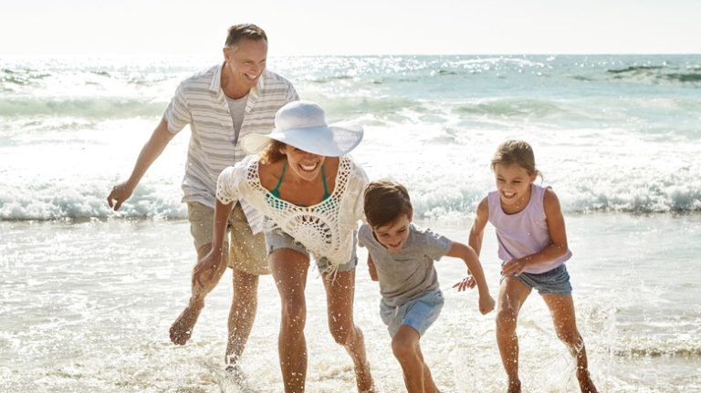 Essential Eye Symptoms You Must Not Overlook This Summer