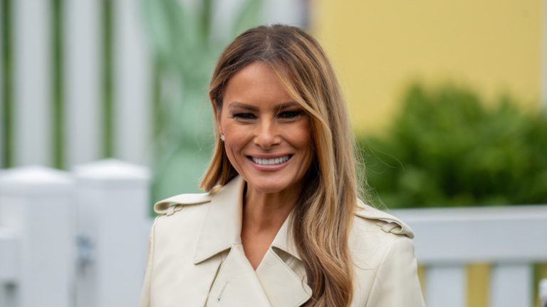 <p>Melania Trump's Daily Diet Is Rich in Fruits Offering Significant Nutritional Benefits</p><br />